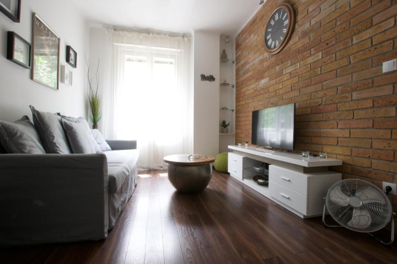 בודפשט Standard Apartment By Hi5 - Nagymezo 11 מראה חיצוני תמונה